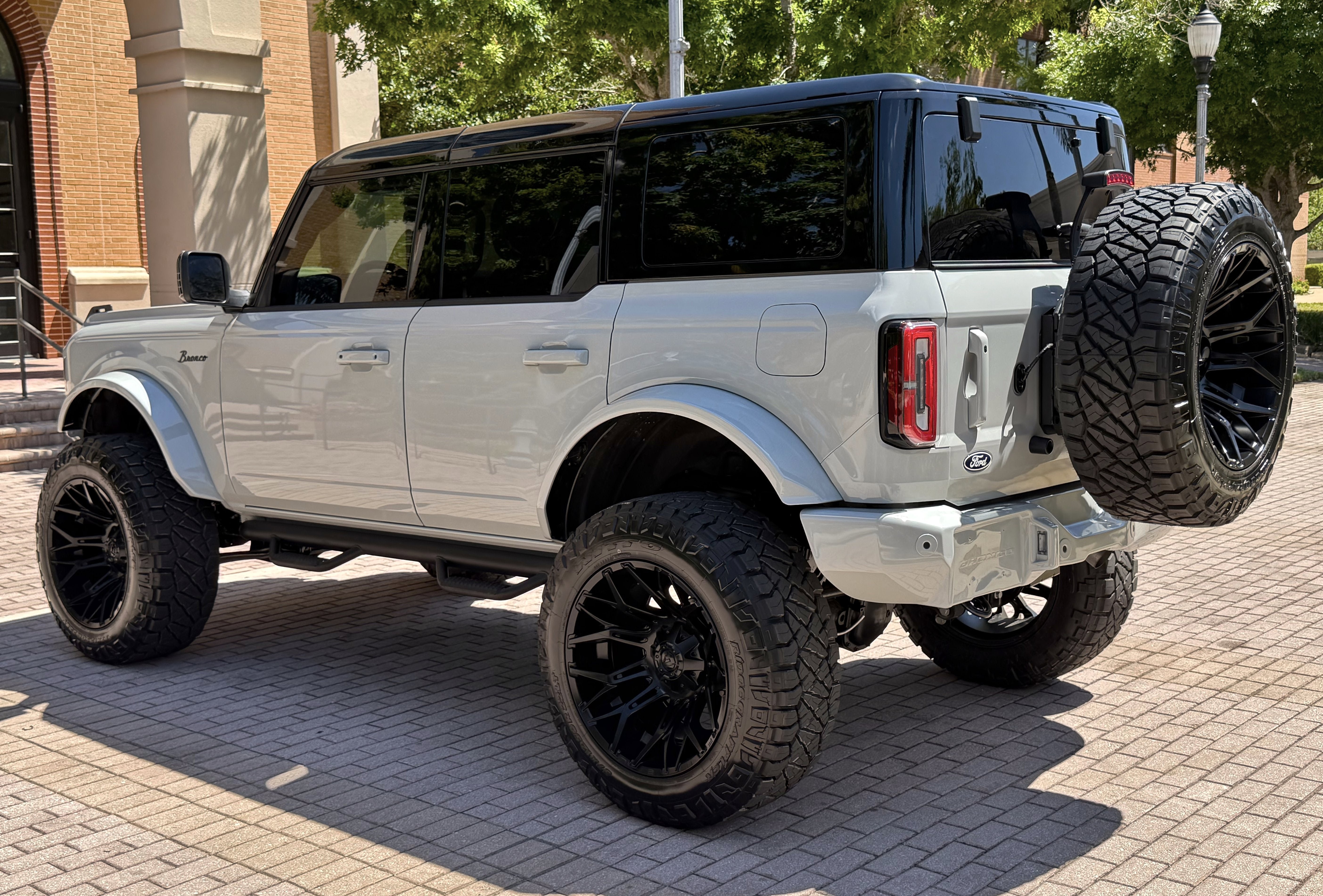 Used 2026 Ford Bronco Outer Banks AWD/4WD image 11