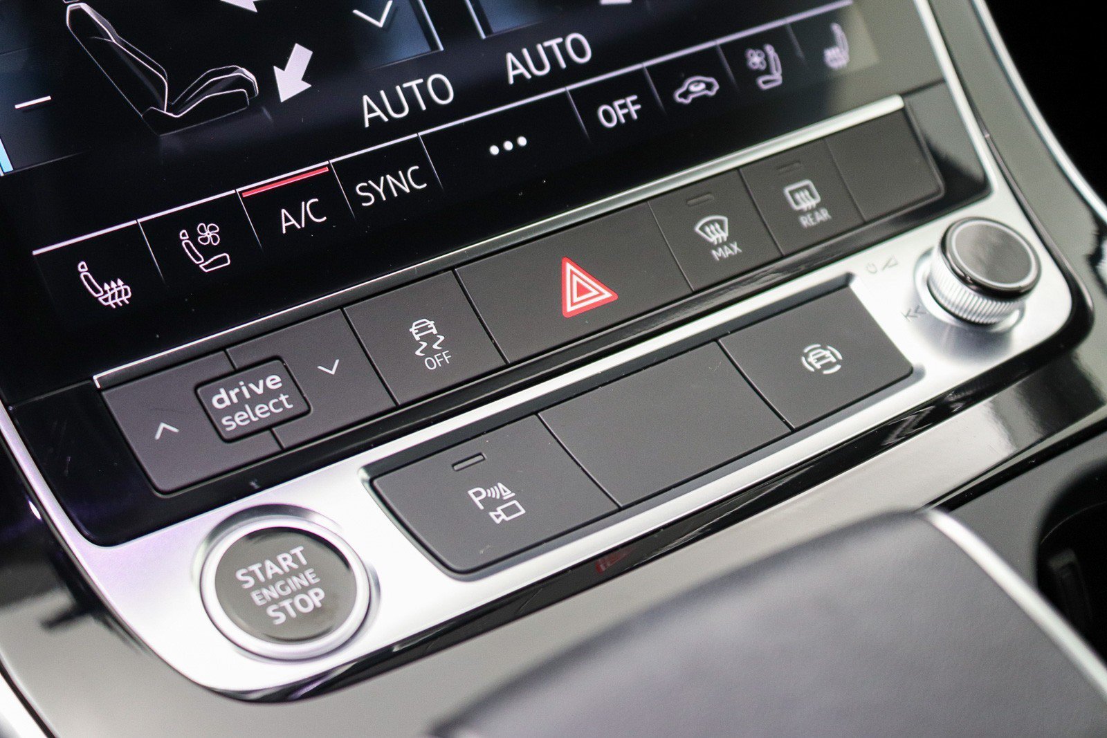 Used 2023 Audi Q8 Premium Plus w/ Premium Plus Package AWD/4WD image 27