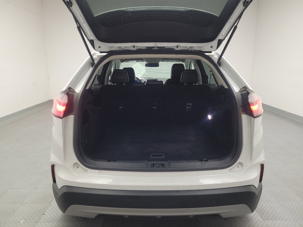Used 2023 Ford Edge SEL image 29