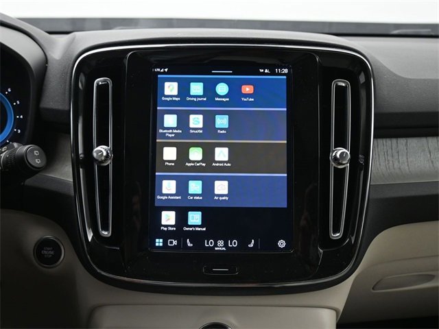 Used 2024 Volvo XC40 B5 Plus w/ Protection Package Premier image 19