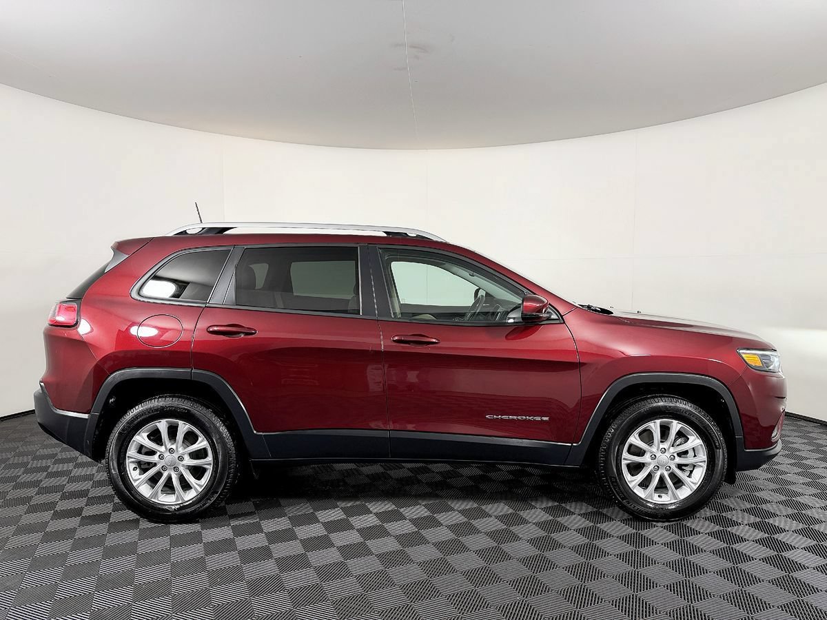 Used 2021 Jeep Cherokee Latitude AWD/4WD image 7