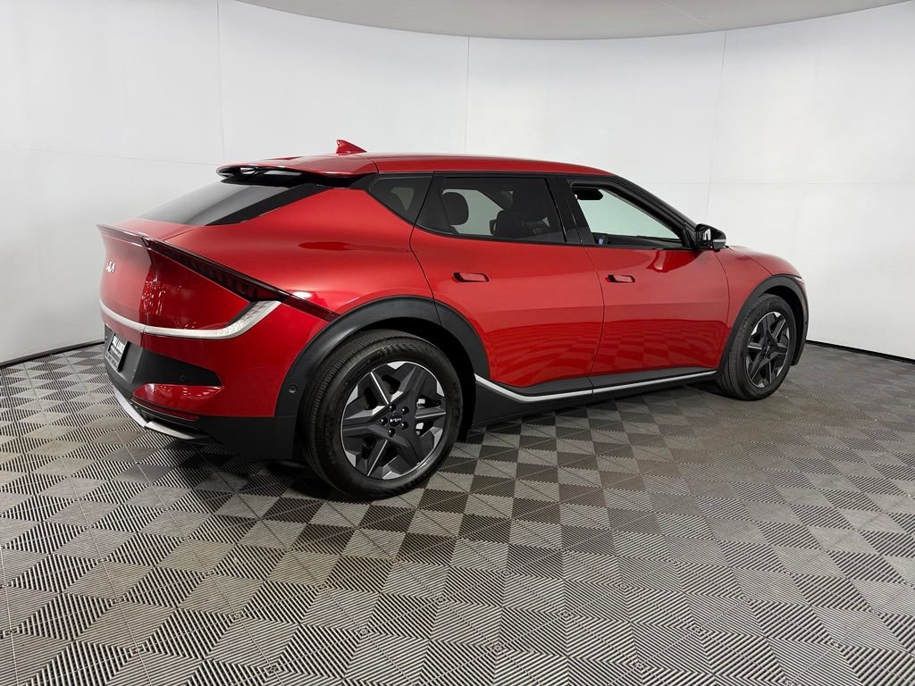 Used 2025 Kia EV6 Light w/ Light LR Technology Package RWD image 6
