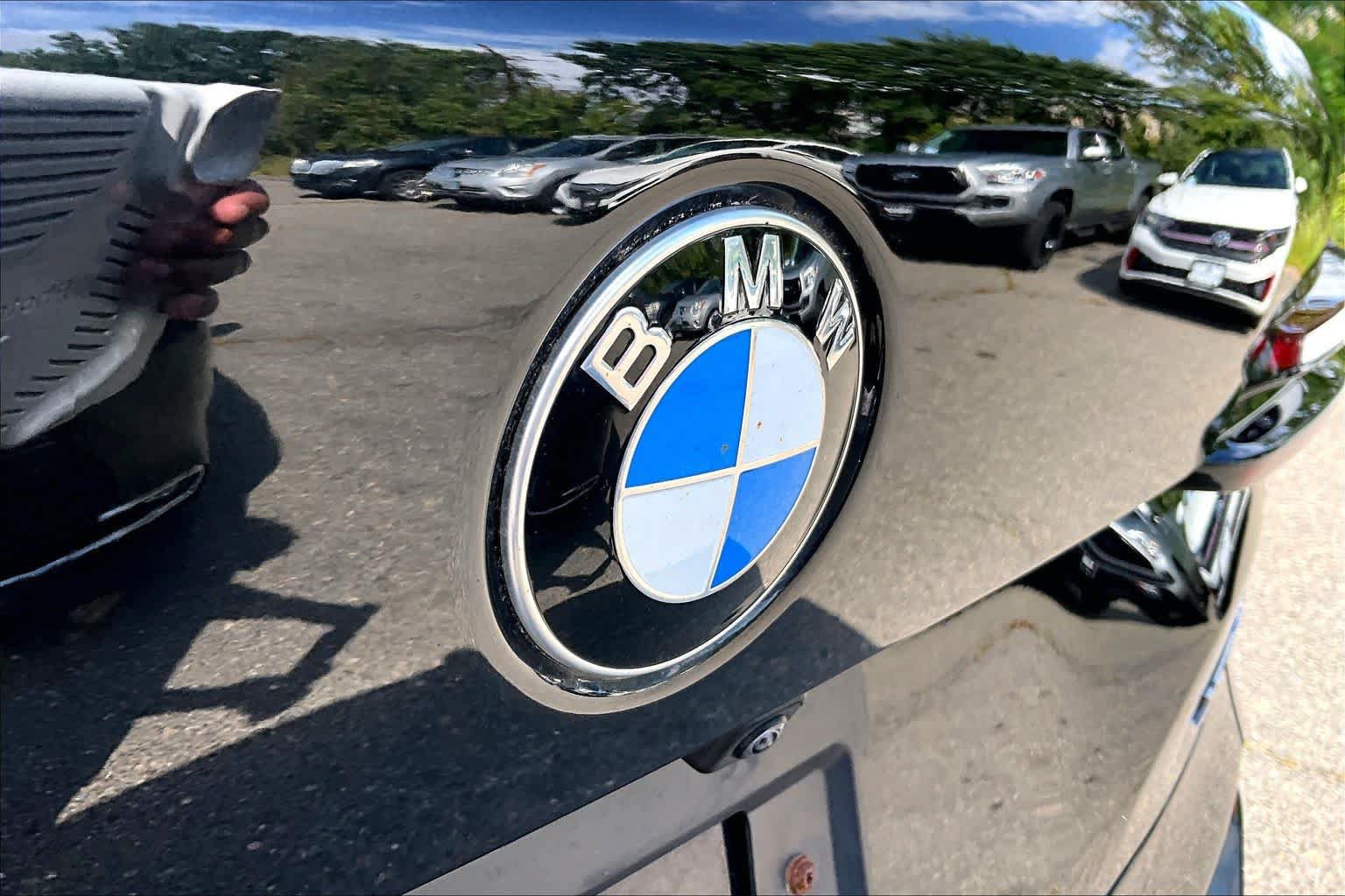 Used 2024 BMW X5 xDrive40i w/ M Sport Package AWD/4WD image 30