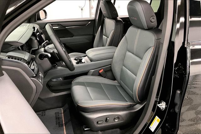 Used 2025 GMC Acadia AT4 image 21