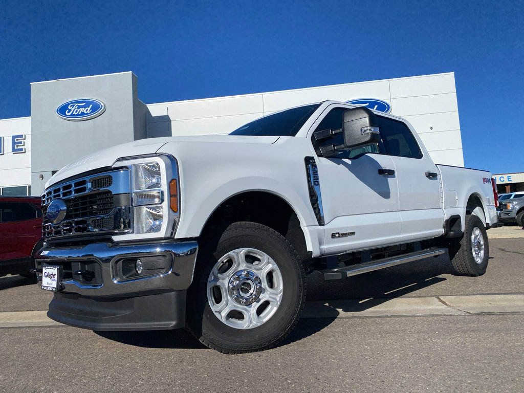 New 2026 Ford F250 4x4 Crew Cab Super Duty image 1