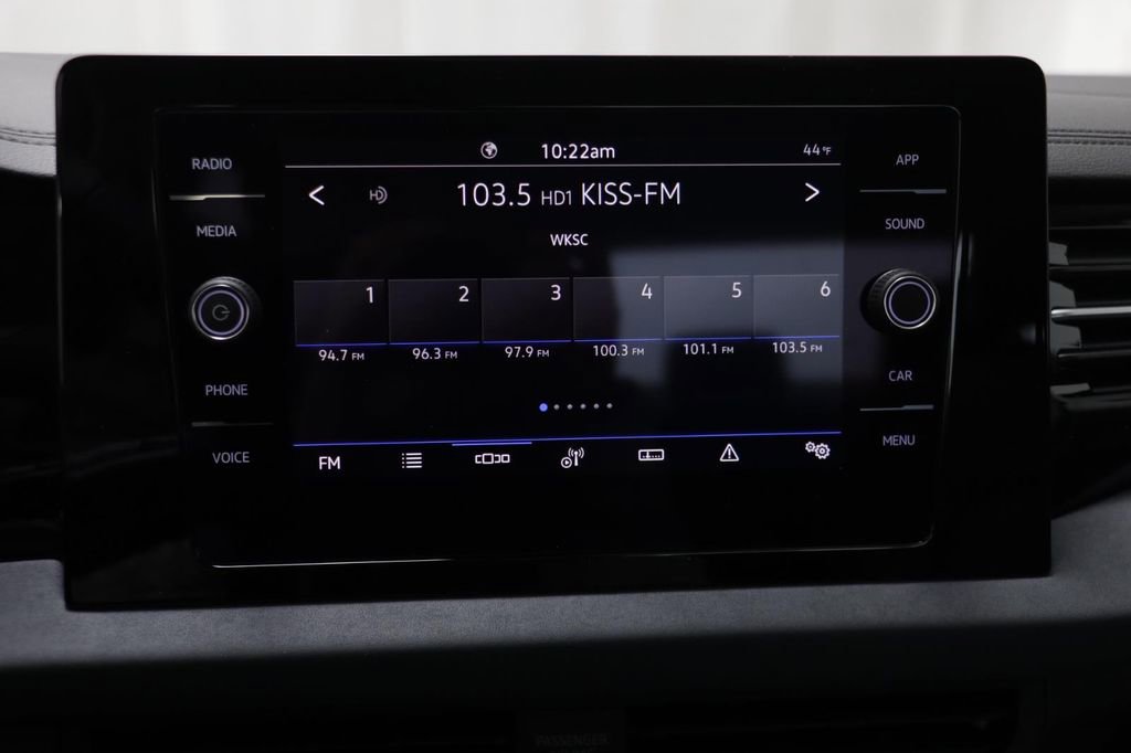 New 2026 Volkswagen Jetta SE FWD image 9