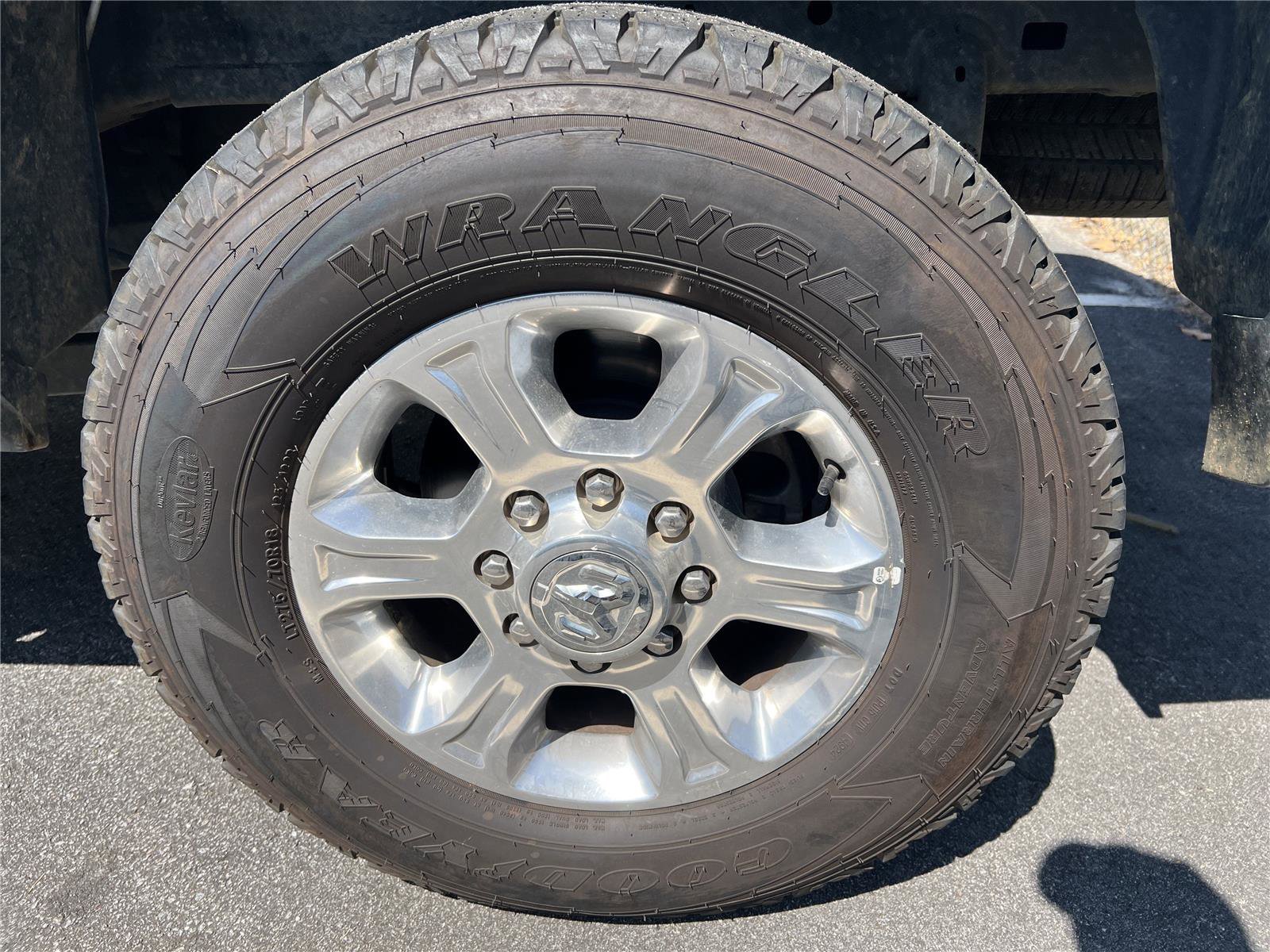 Used 2024 RAM 2500 Big Horn AWD/4WD image 15
