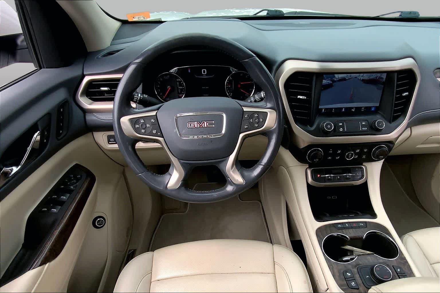 Used 2021 GMC Acadia Denali w/ Denali Ultimate Package AWD/4WD image 6