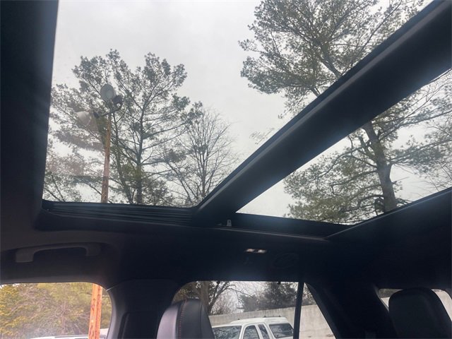 Used 2025 Ford Explorer ST image 24