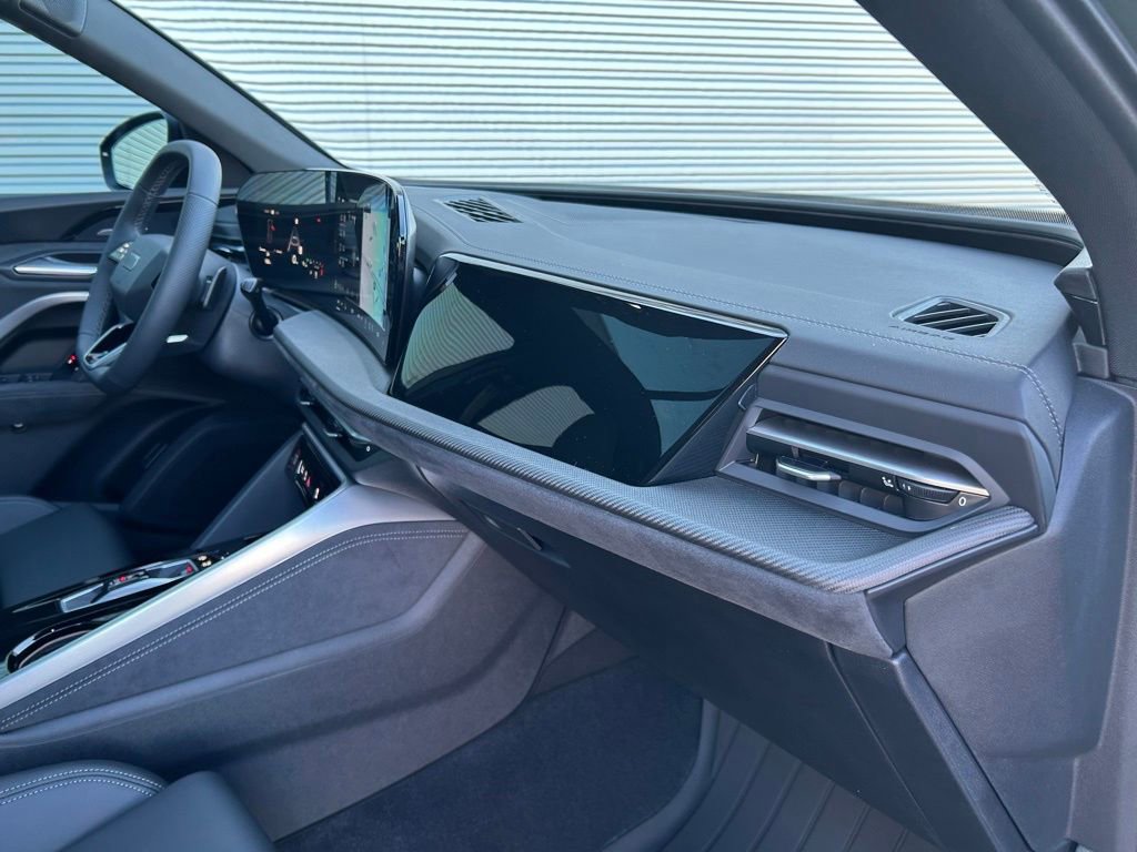 New 2025 Audi SQ5 Premium Plus image 40