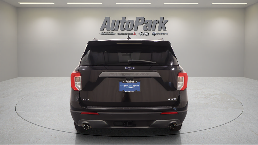 Used 2023 Ford Explorer XLT w/ Equipment Group 202A AWD/4WD image 8