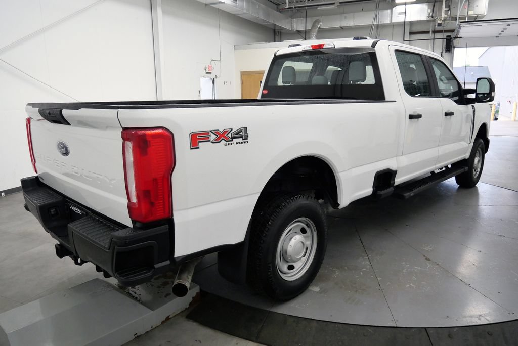 Used 2024 Ford F250 XL w/ FX4 Off-Road Package AWD/4WD image 7