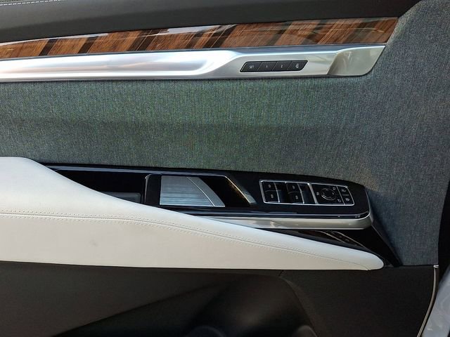 New 2026 Cadillac Escalade Platinum Sport w/ LPO, ONYX Package image 8