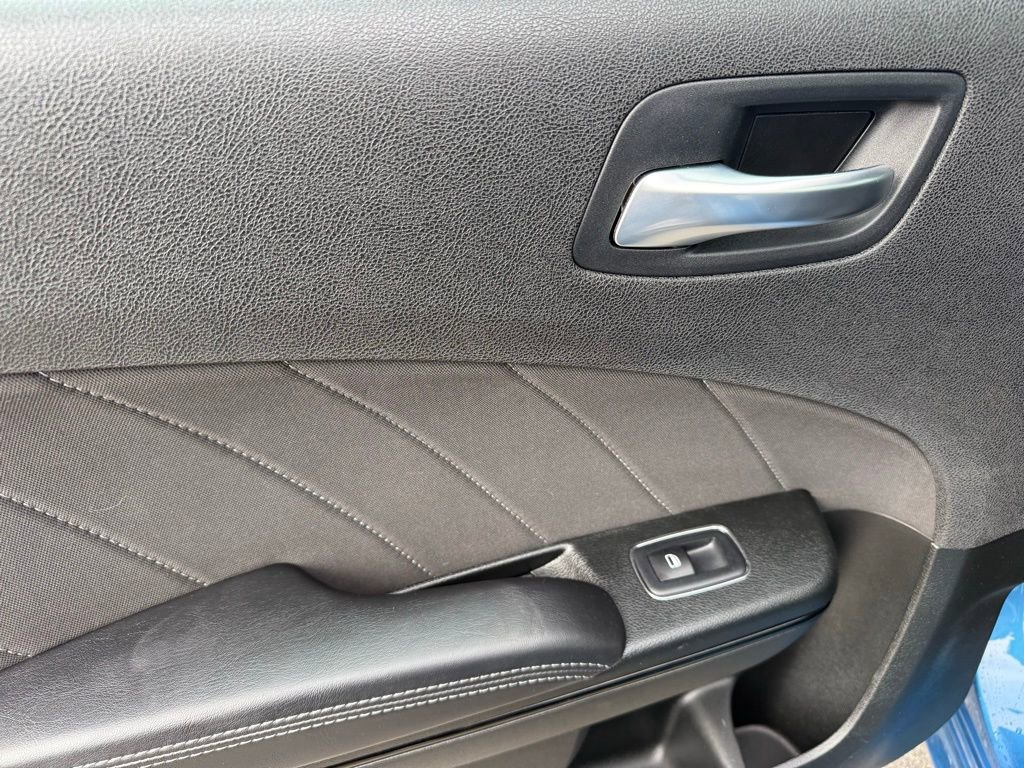 Used 2023 Dodge Charger SXT w/ Blacktop Package image 32