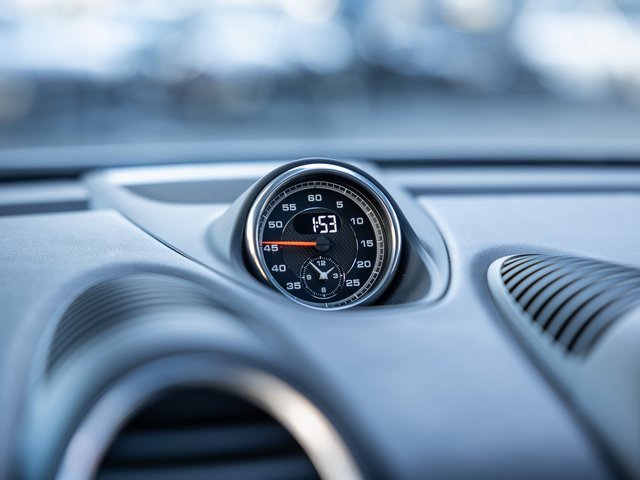 Used 2025 Porsche 718 Cayman GT4 image 29