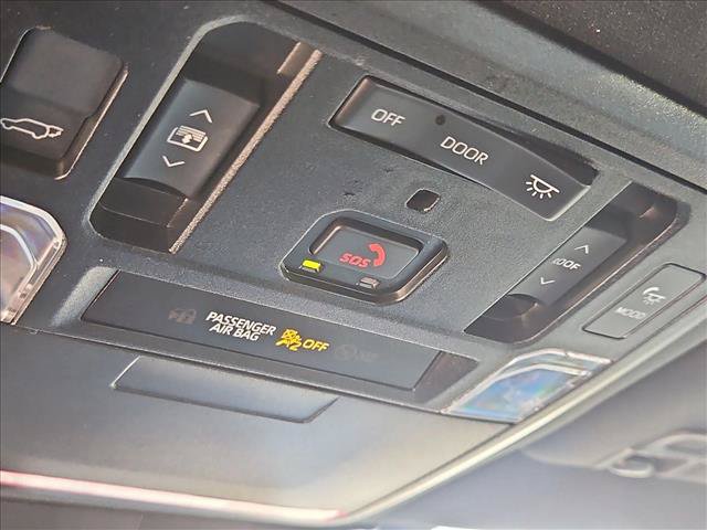 Used 2023 Toyota Sequoia Capstone AWD/4WD image 21