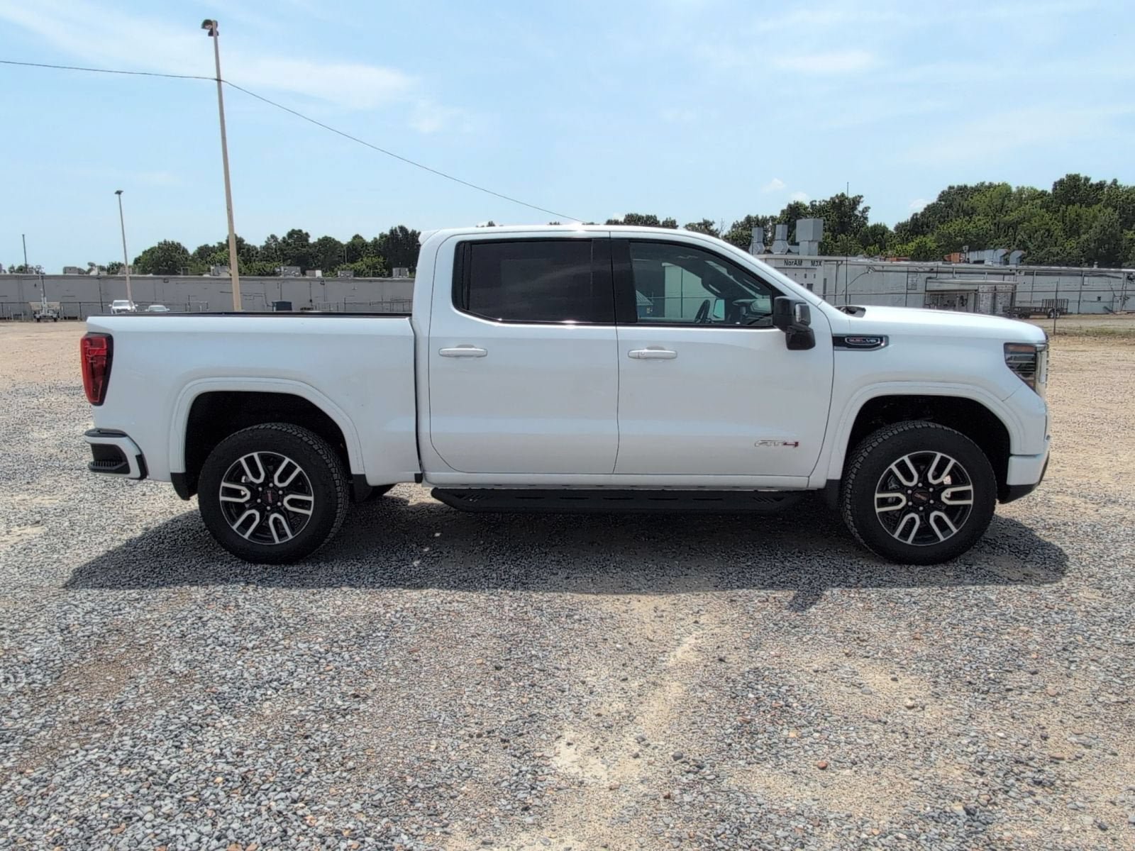 New 2026 GMC Sierra 1500 AT4 w/ AT4 Premium Package AWD/4WD image 7