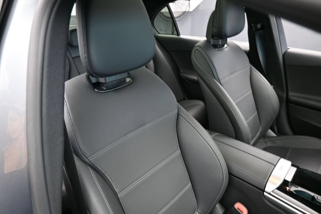 Used 2024 Mercedes-Benz C 300 Sedan image 44
