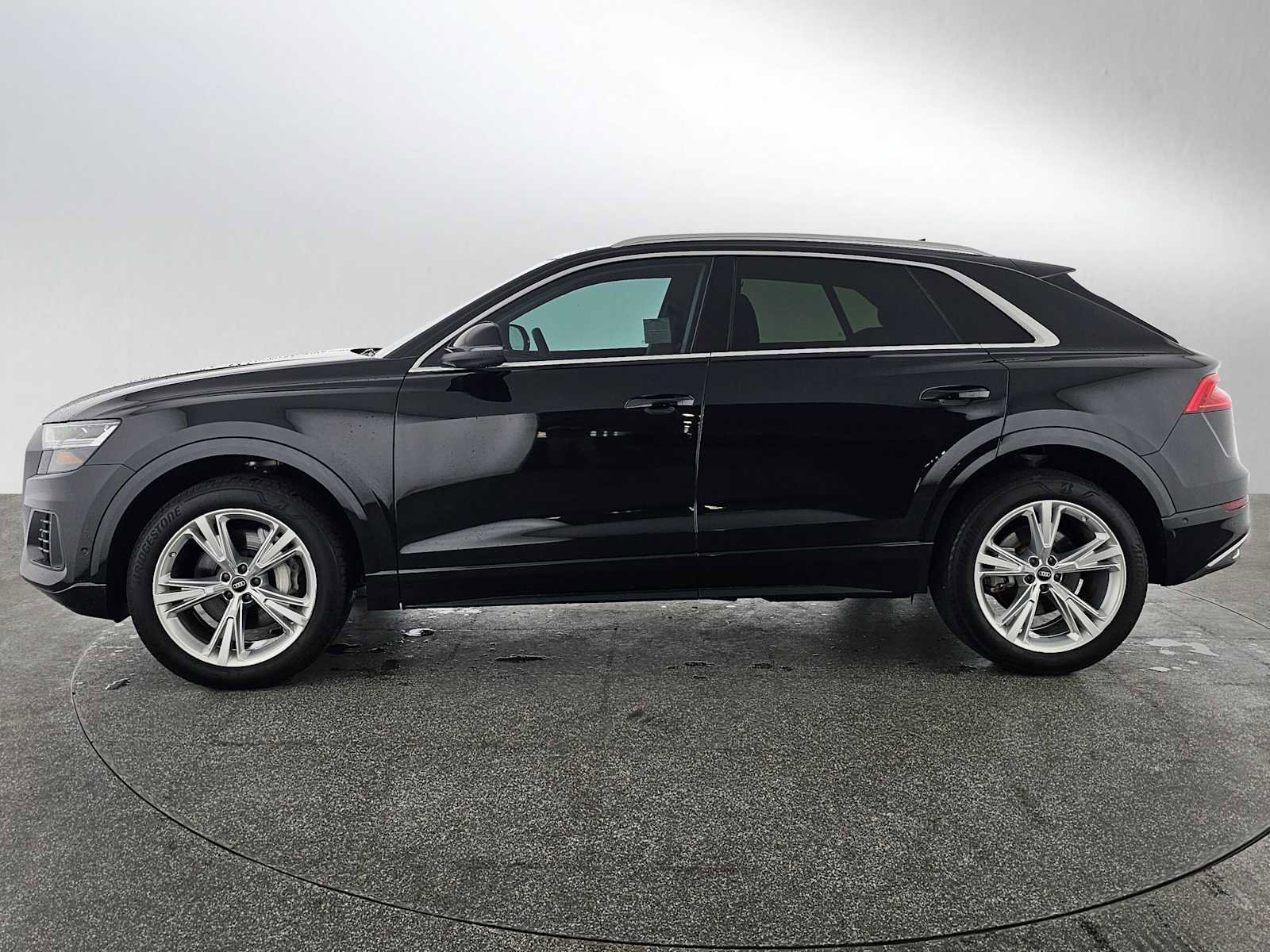Used 2022 Audi Q8 Premium Plus image 4