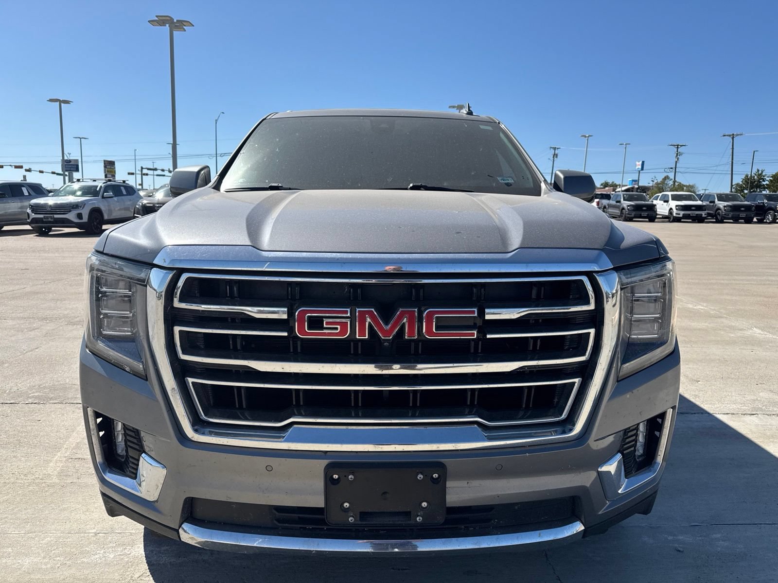 Used 2022 GMC Yukon XL SLT w/ SLT Luxury Package AWD/4WD image 8