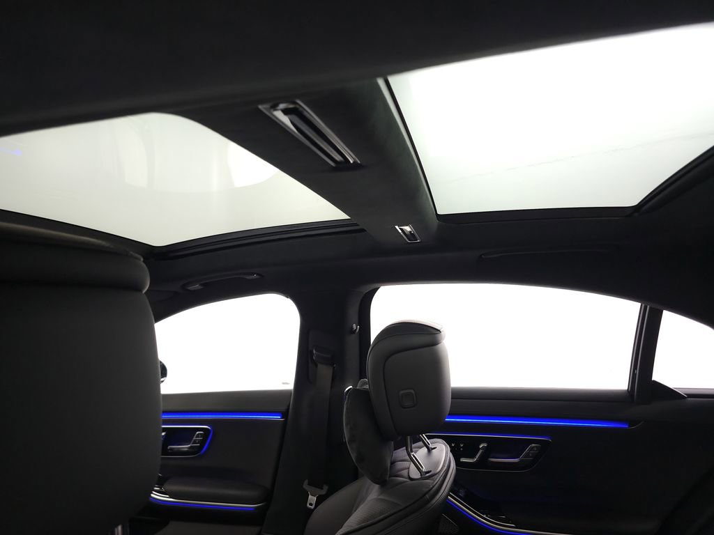Used 2023 Mercedes-Benz S 580 4MATIC Sedan w/ AMG Line image 27