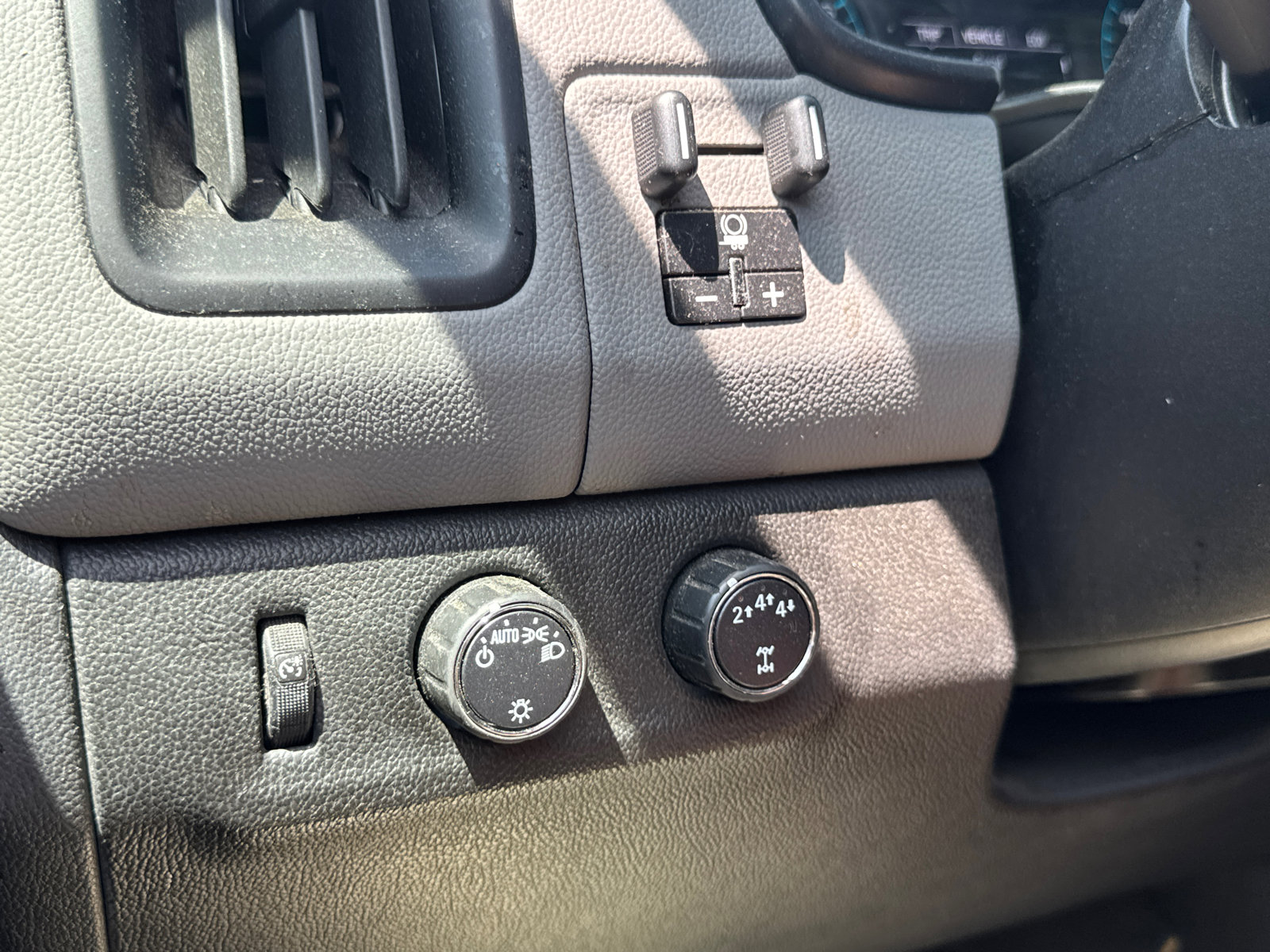 Used 2019 Chevrolet Colorado W/T w/ WT Convenience Package AWD/4WD image 13