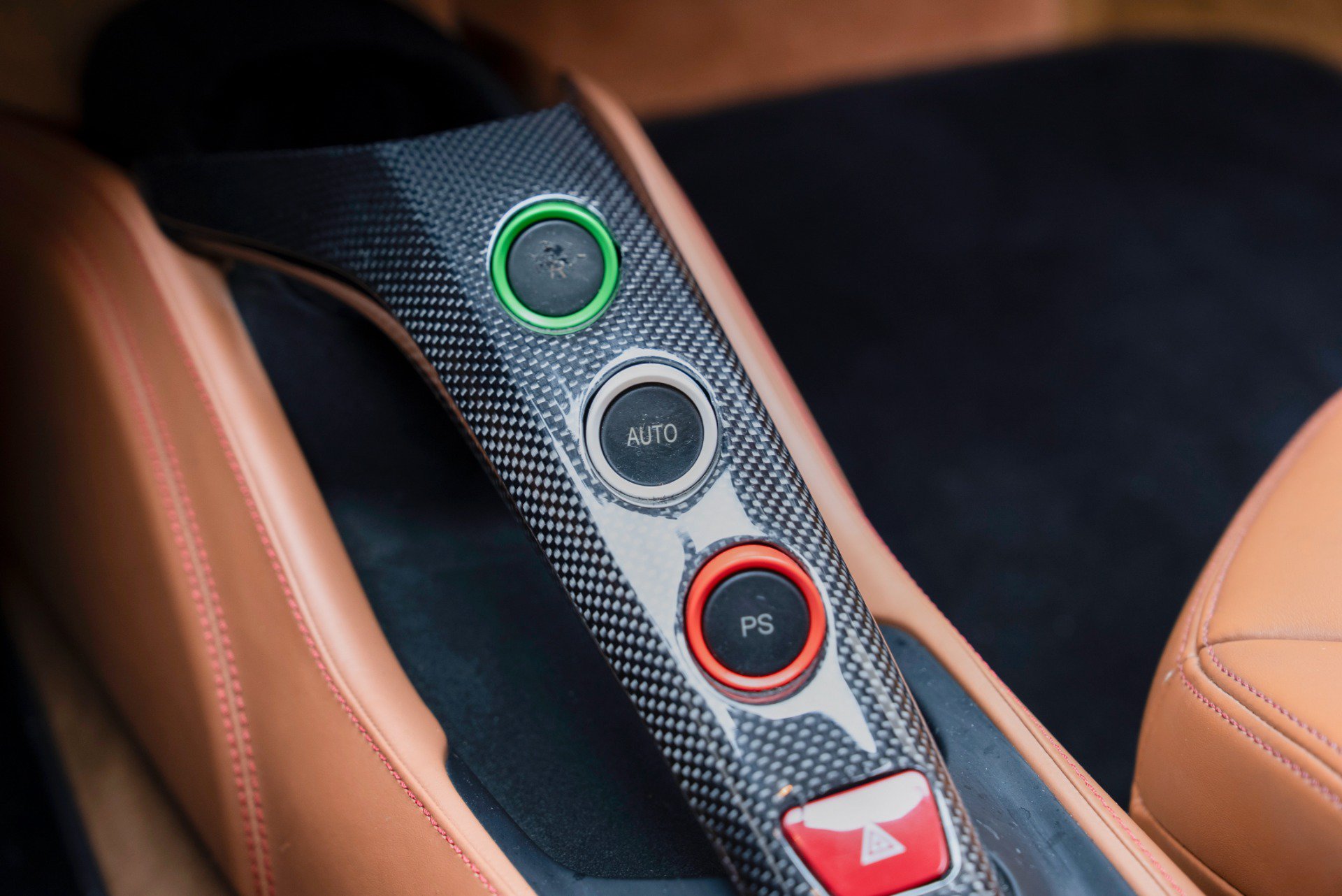 Used 2016 Ferrari 488 GTB RWD image 63