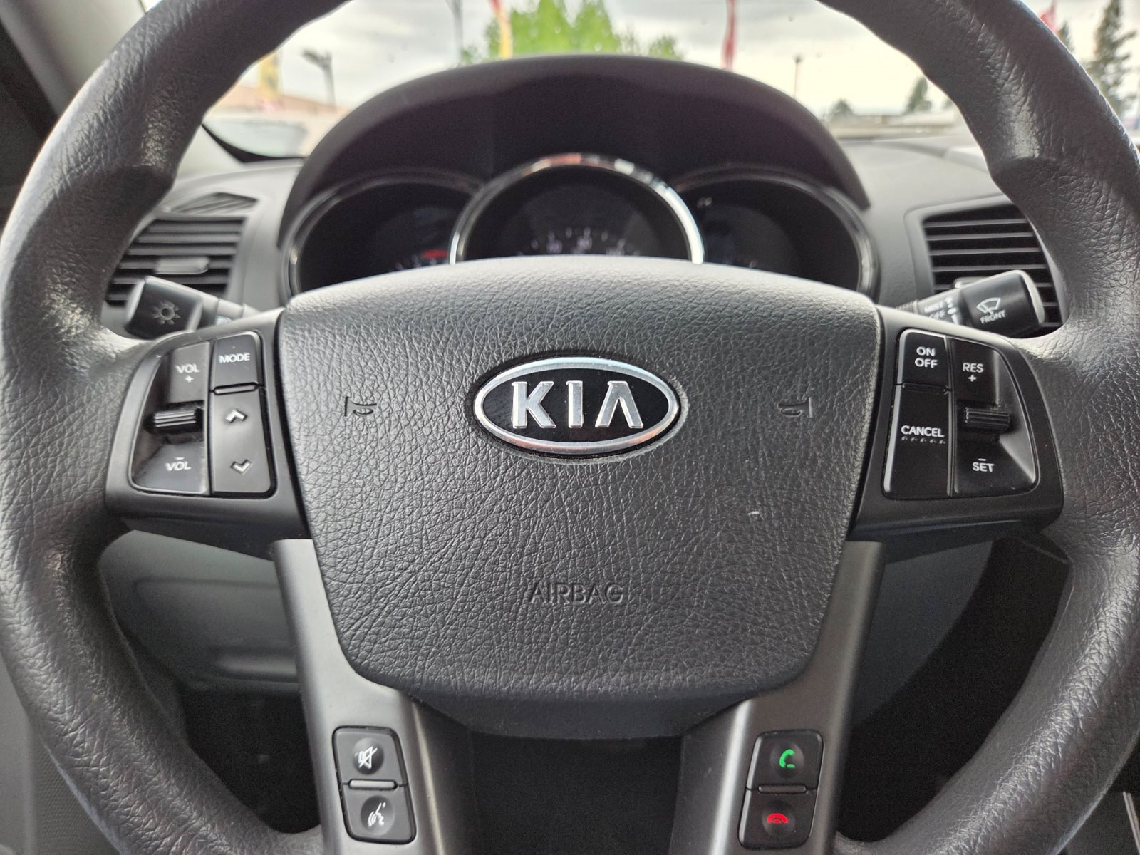 Used 2012 Kia Sorento LX w/ Convenience Pkg FWD image 17