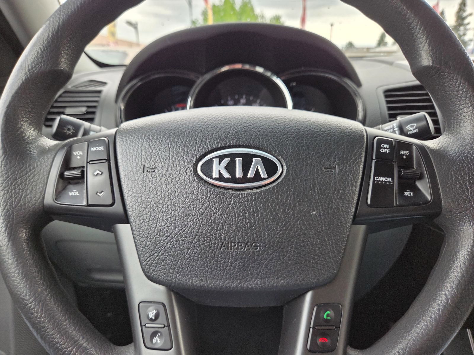 Used 2012 Kia Sorento LX w/ Convenience Pkg image 17