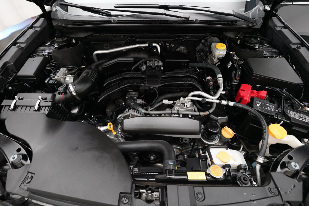 Used 2024 Subaru Outback Premium AWD/4WD image 3