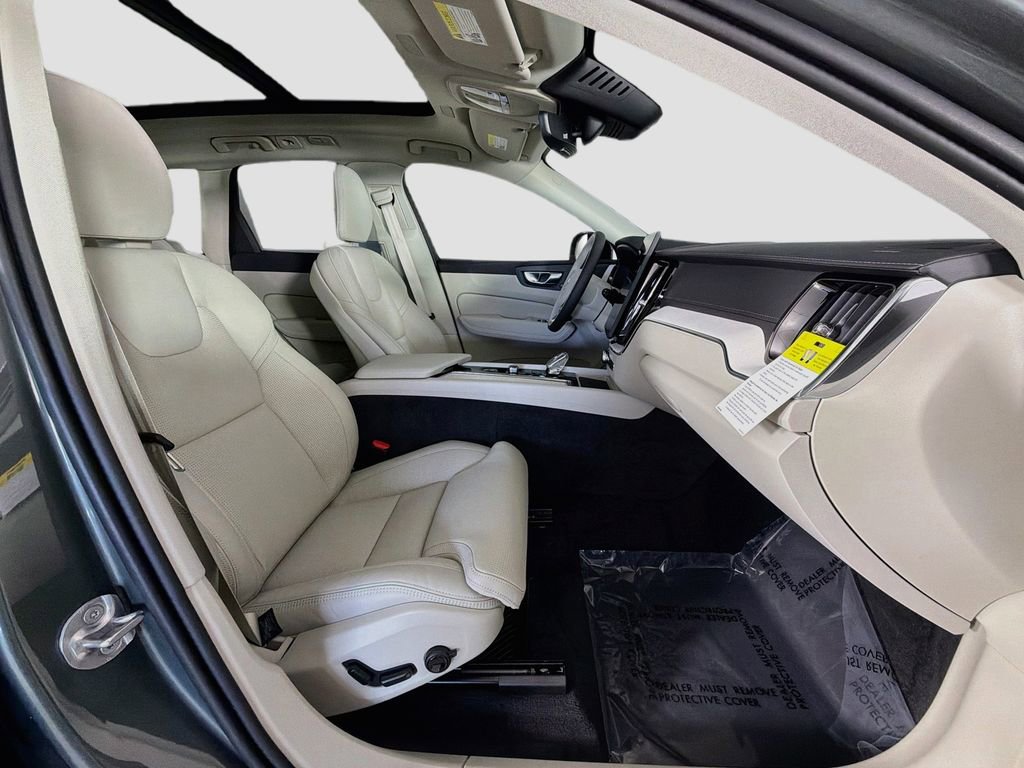New 2026 Volvo XC60 B5 Ultra w/ Protection Package AWD/4WD image 30