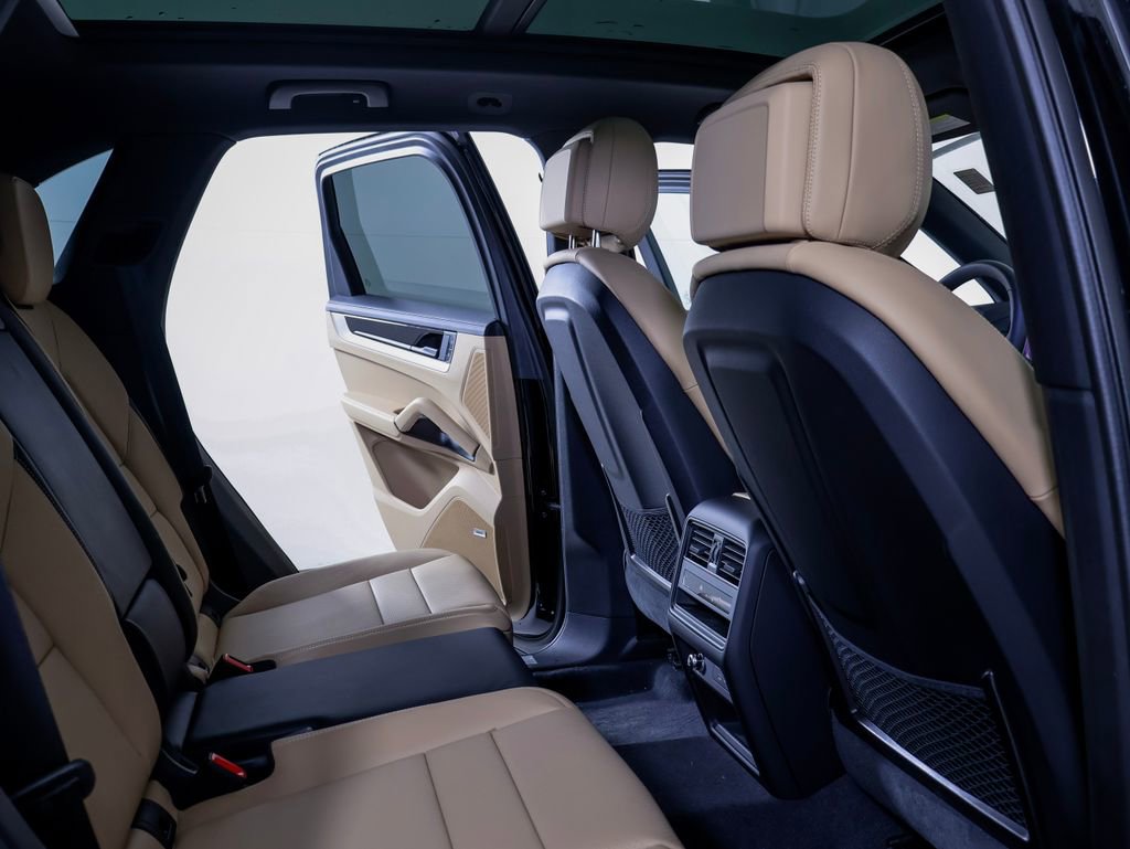 New 2026 Porsche Cayenne E-Hybrid image 9