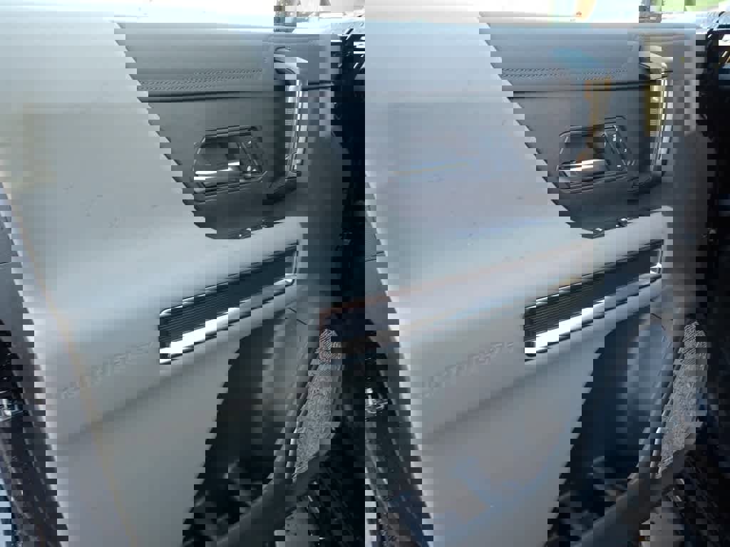 Used 2025 GMC Hummer EV 3X w/ LPO, Sport Package image 18