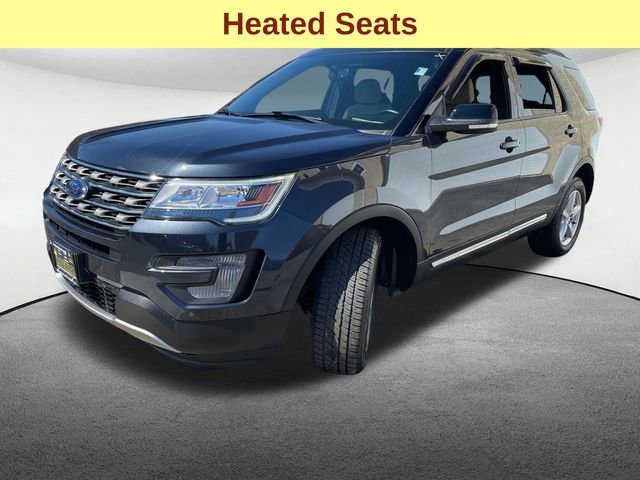 Used 2017 Ford Explorer XLT image 5