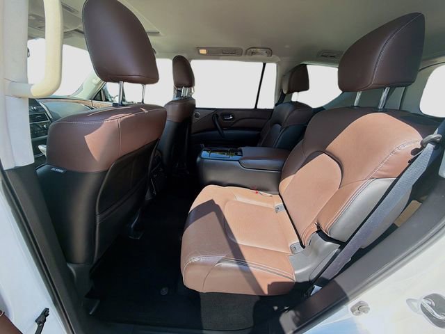 Used 2023 INFINITI QX80 Premium Select w/ All-Season Package RWD image 25
