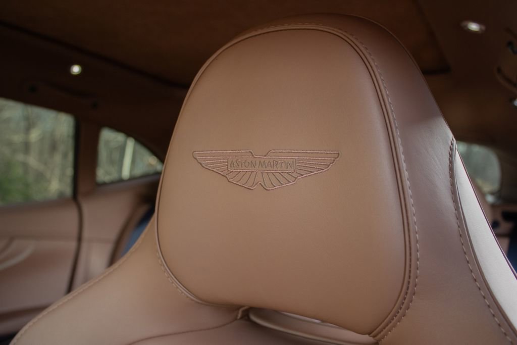 New 2026 Aston Martin DBX 707 image 18