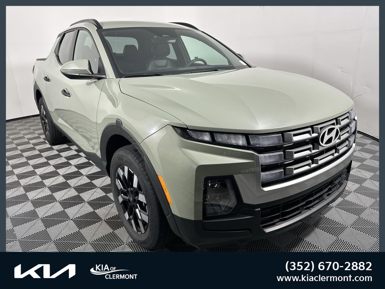 Used 2025 Hyundai Santa Cruz SEL AWD/4WD image 1