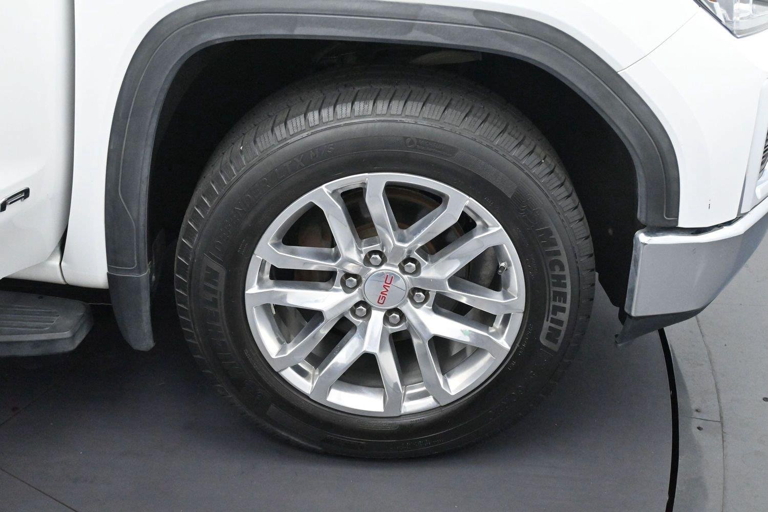 Used 2019 GMC Sierra 1500 SLT w/ SLT Premium Plus Package AWD/4WD image 35