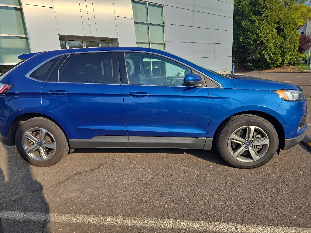 Used 2021 Ford Edge SEL w/ Convenience Package AWD/4WD image 4