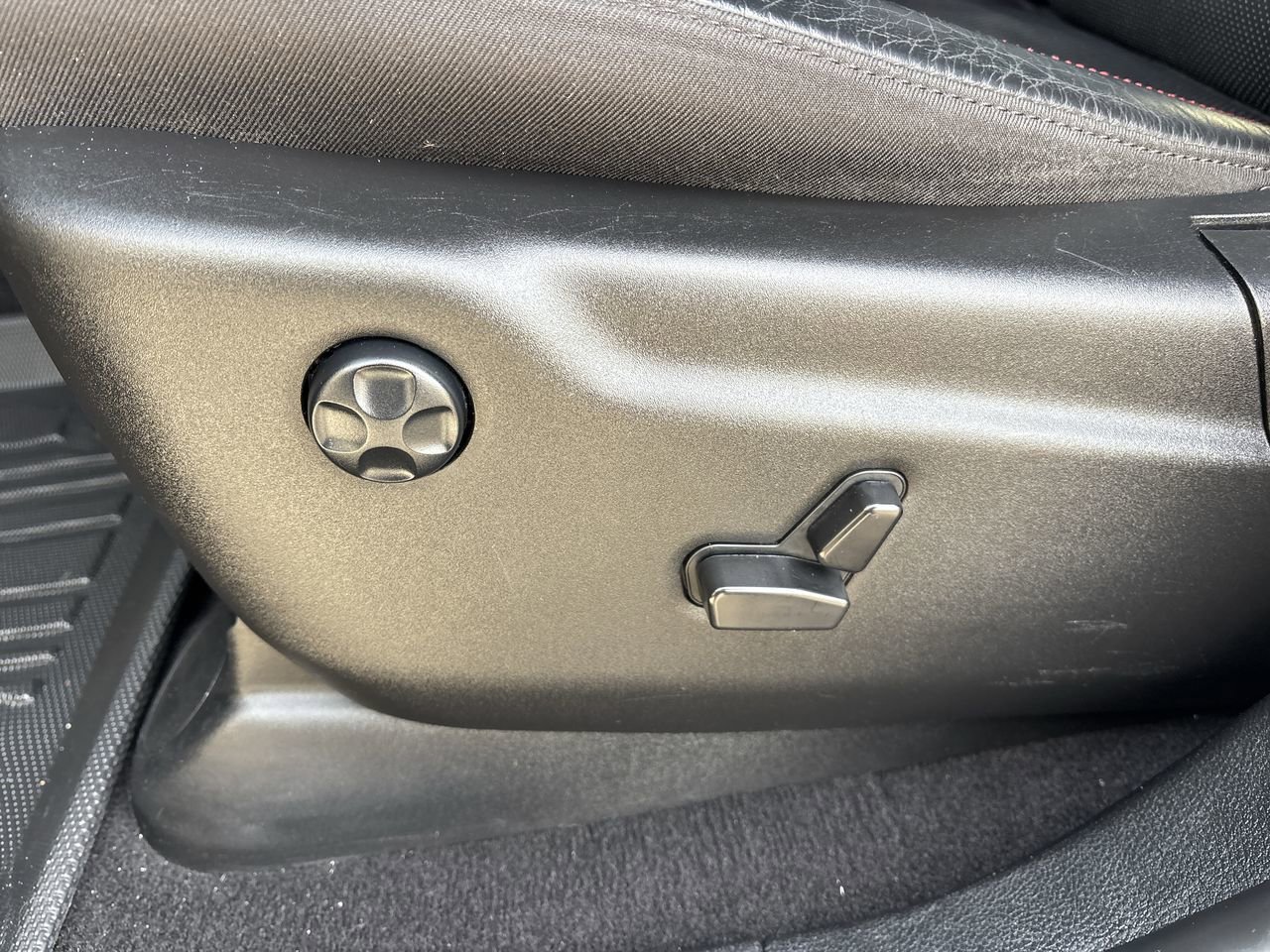 Used 2023 Dodge Durango GT AWD/4WD image 22