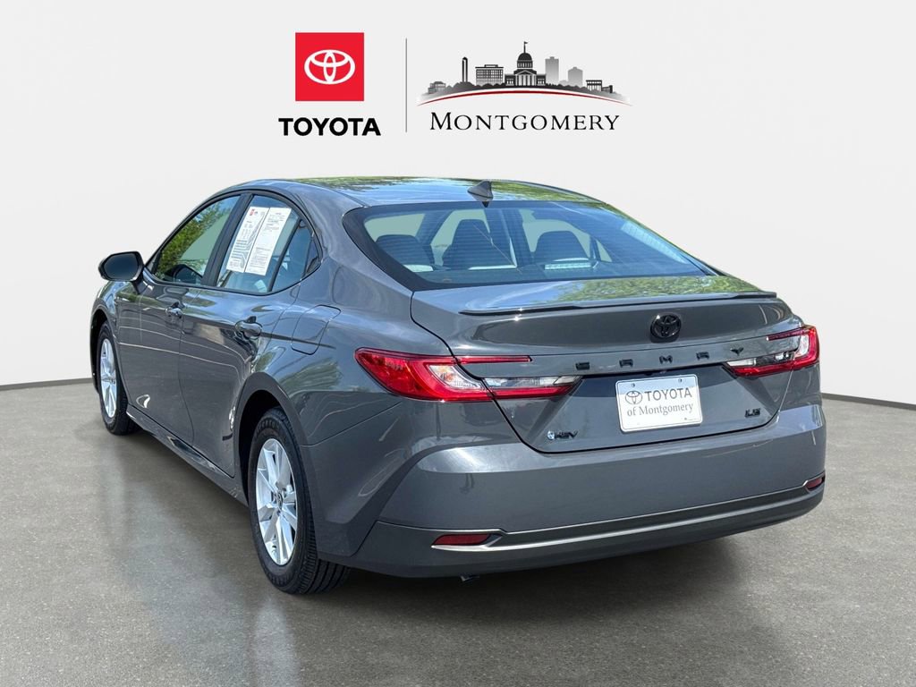 Used 2025 Toyota Camry LE w/ Convenience Package image 5