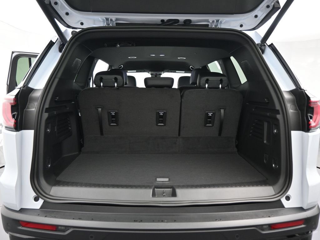 New 2026 GMC Acadia AT4 w/ Luxury Package AWD/4WD image 27