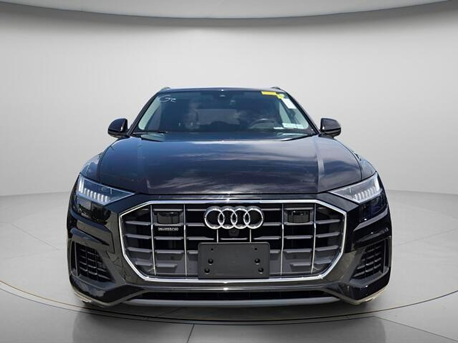 Used 2023 Audi Q8 Premium w/ Convenience Package AWD/4WD image 3
