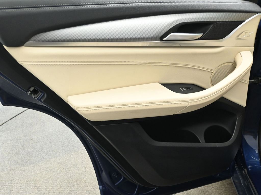 Used 2018 BMW X3 M40i image 14