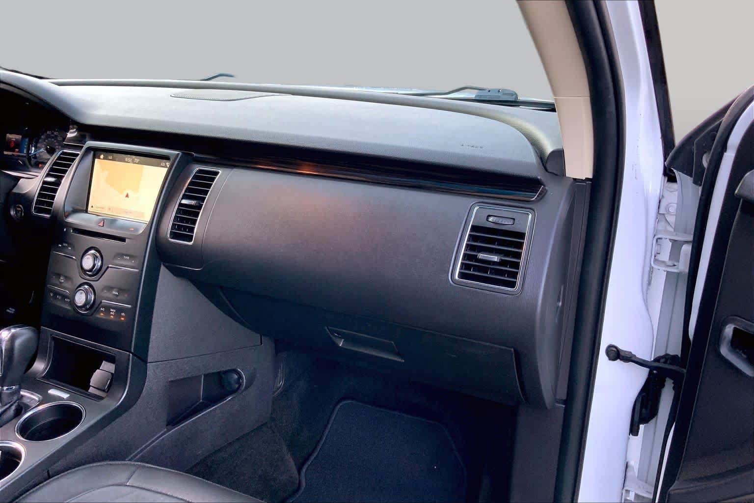 Used 2018 Ford Flex SEL w/ Equipment Group 202A AWD/4WD image 19