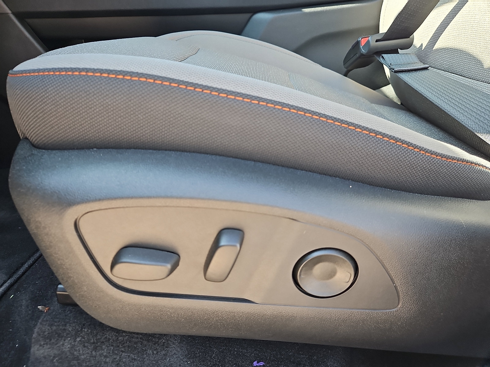 New 2026 Chevrolet Traverse LT w/ Driver Confidence Package FWD image 14