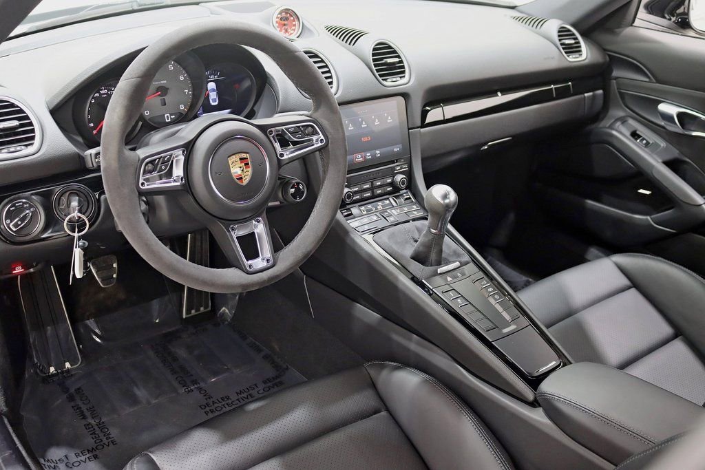 Used 2019 Porsche 718 Cayman S image 15