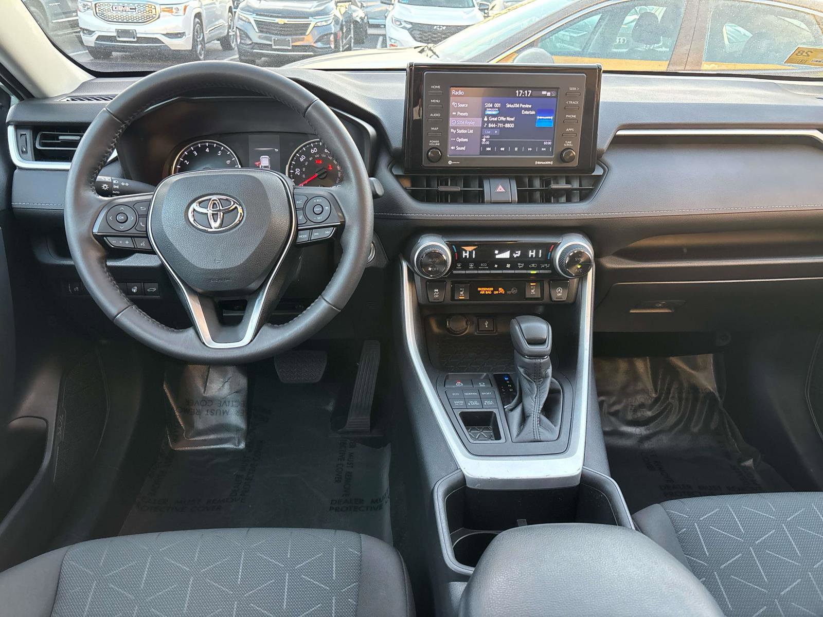 Used 2022 Toyota RAV4 XLE w/ Convenience Package AWD/4WD image 7