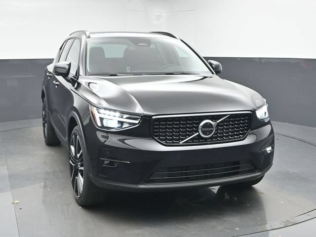 New 2026 Volvo XC40 B5 Ultra w/ Protection Package Premier AWD/4WD image 2