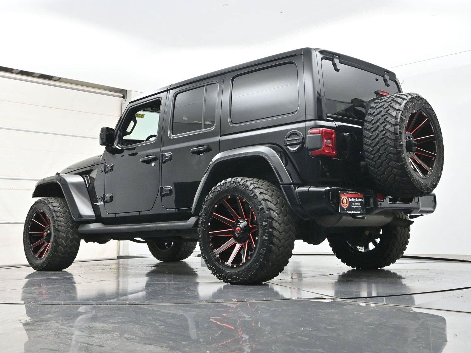 Used 2021 Jeep Wrangler Unlimited Sahara AWD/4WD image 32